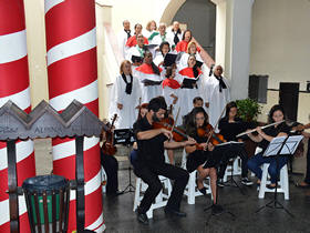 Grmio Musical Paquequer encerra Cantata de Natal - foto: Marcelo Roza